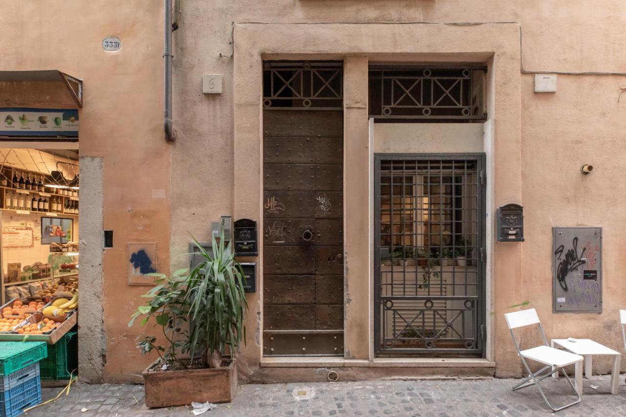 Iflat Charming Apartment Near Piazza Venezia Rome Exterior photo