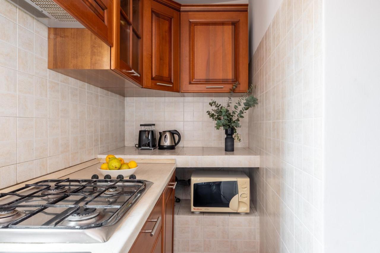 Iflat Charming Apartment Near Piazza Venezia Rome Exterior photo